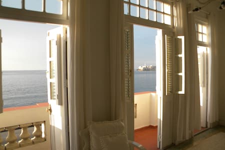 Colonial style B & B By the Sea