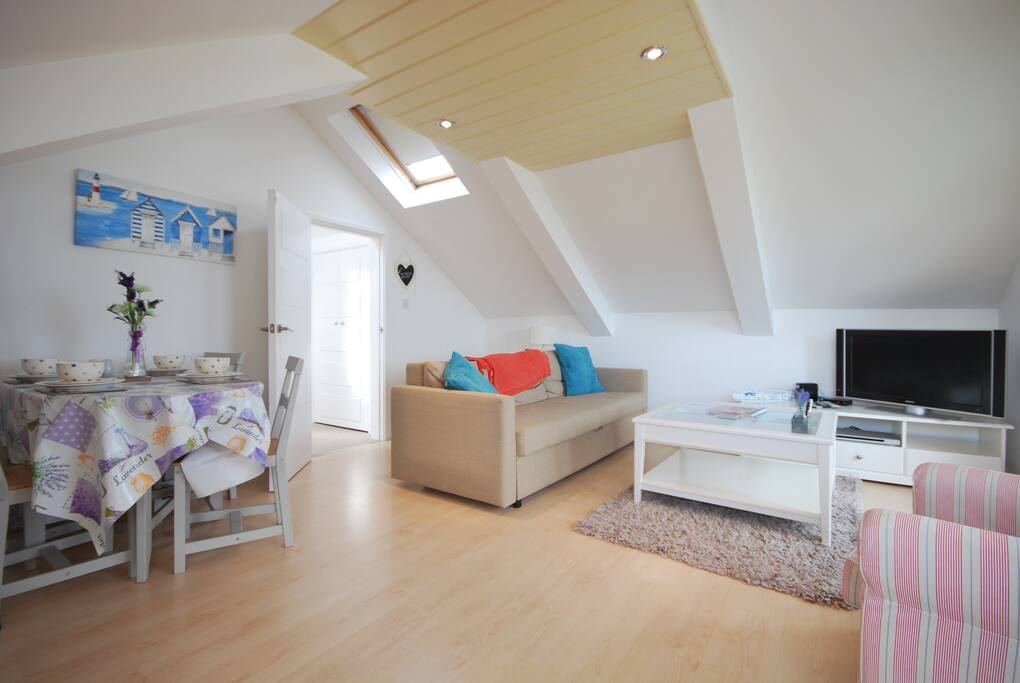 Living space & dining area