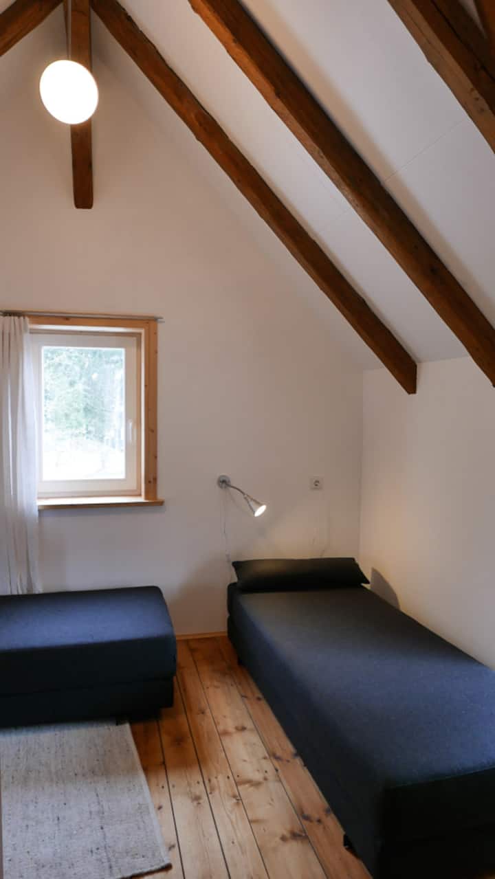 พื้นที่ห้องนอน (สามารถใช้เตียงร่วมกันได้)