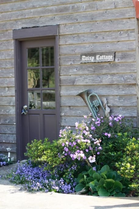 Daisy Cottage
