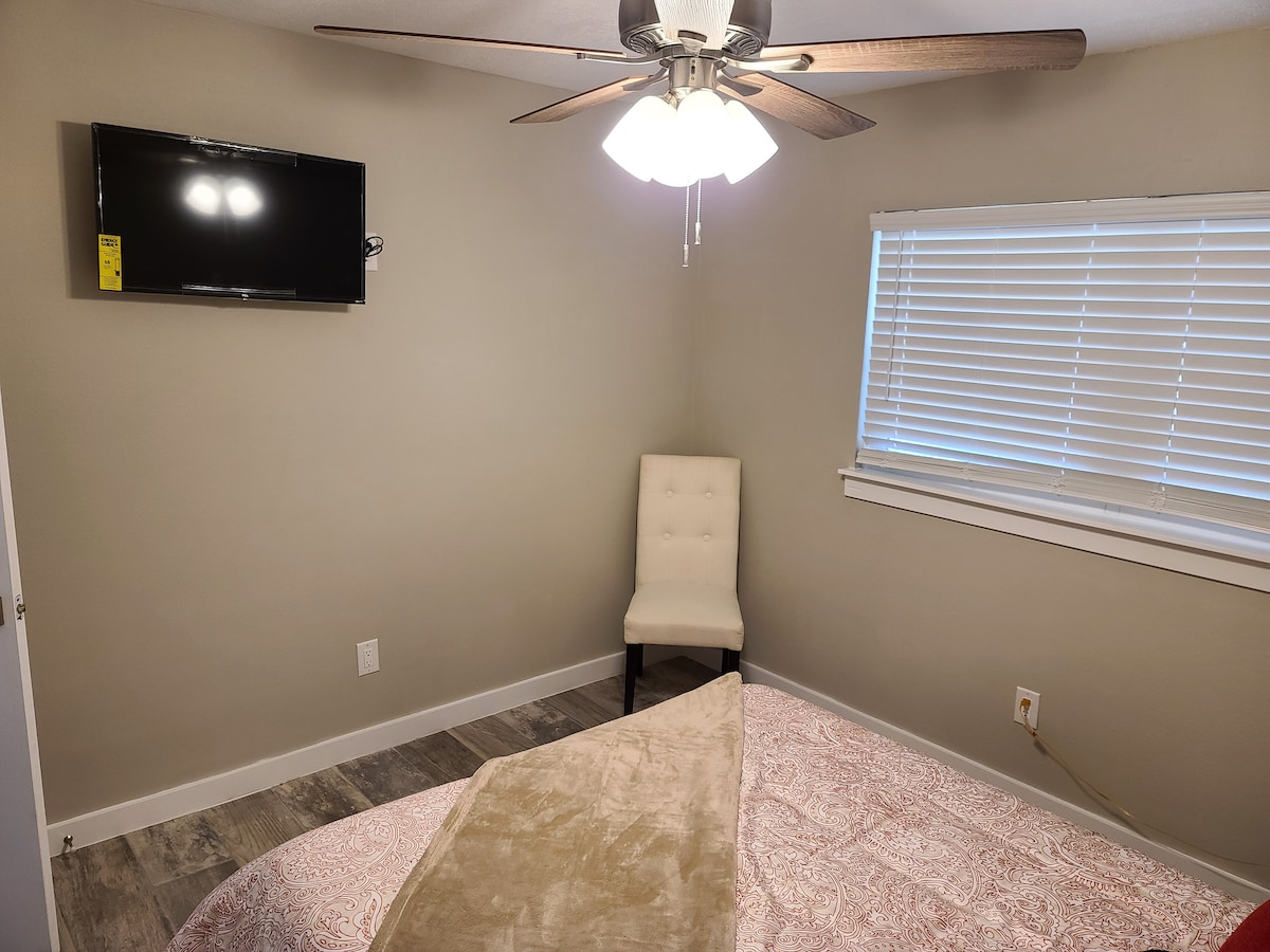 TV u drugoj spavaćoj sobi