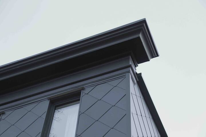 The Craftsman’s Home gallery image 3