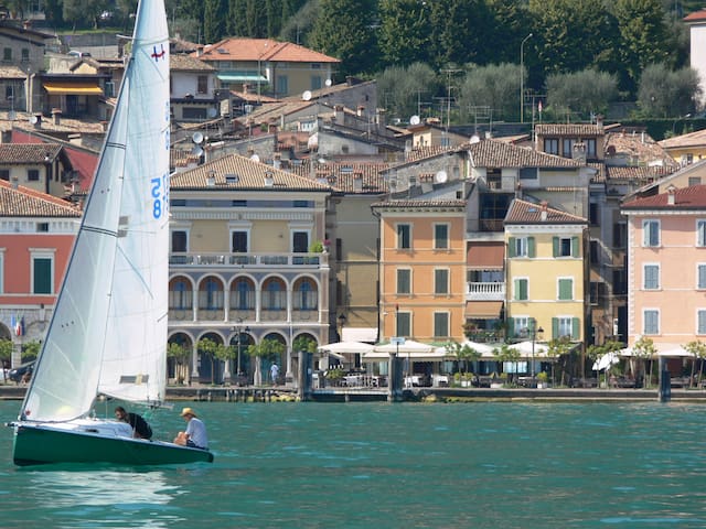 Airbnb Gargnano Vacation Rentals Places To Stay Lombardy