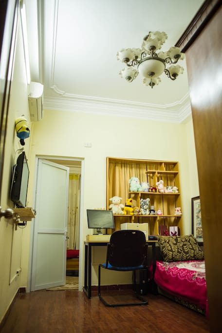 front part of the family bedroom