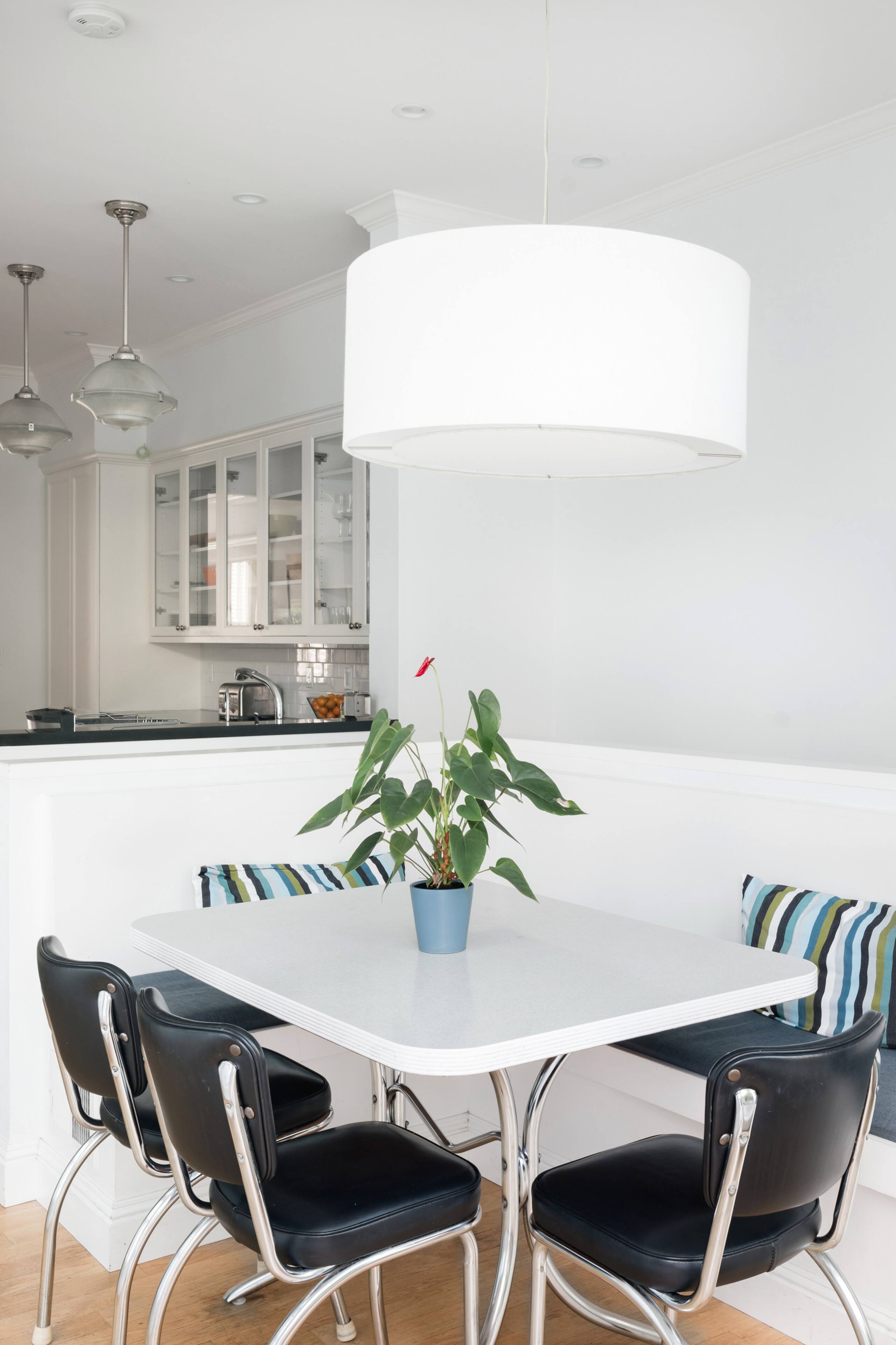 Home in San Francisco · ★4.97 · 3 bedrooms · 3 beds · 2.5 baths - Image 60
