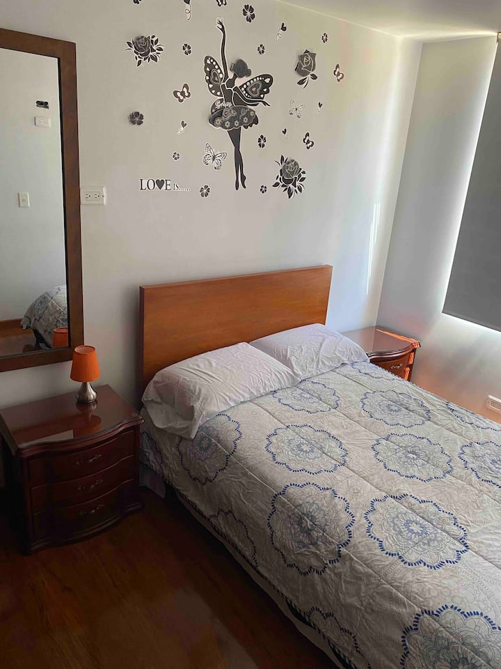 ห้องเสริม 1 พร้อมเตียงคู่กึ่งเตียง