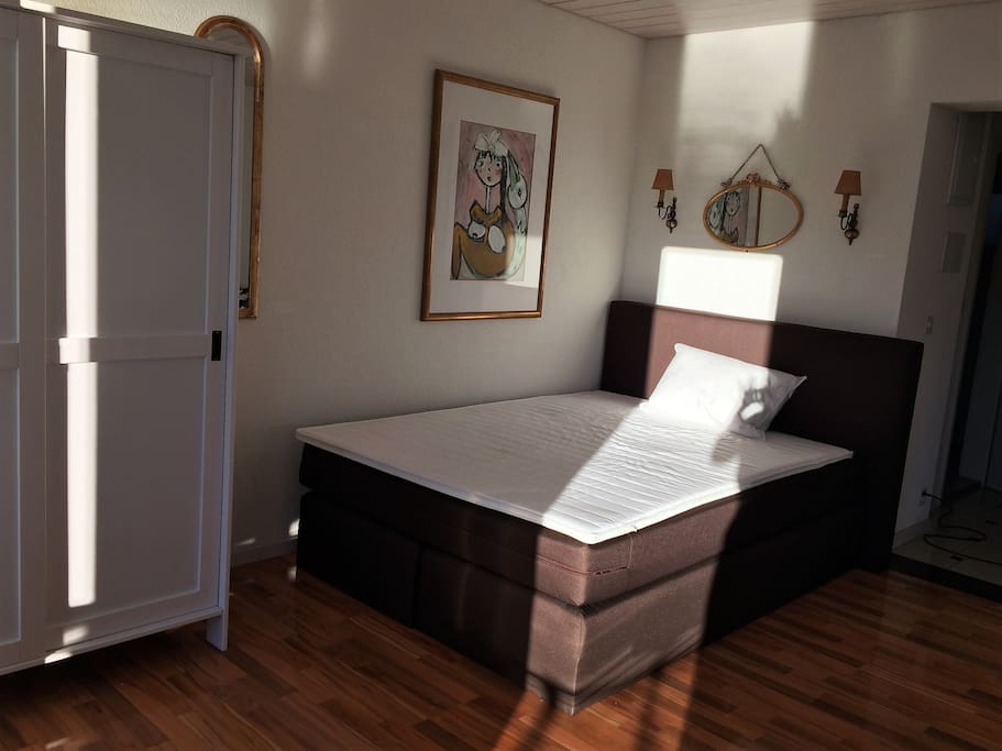 neues Boxspringbett 140 cm breit