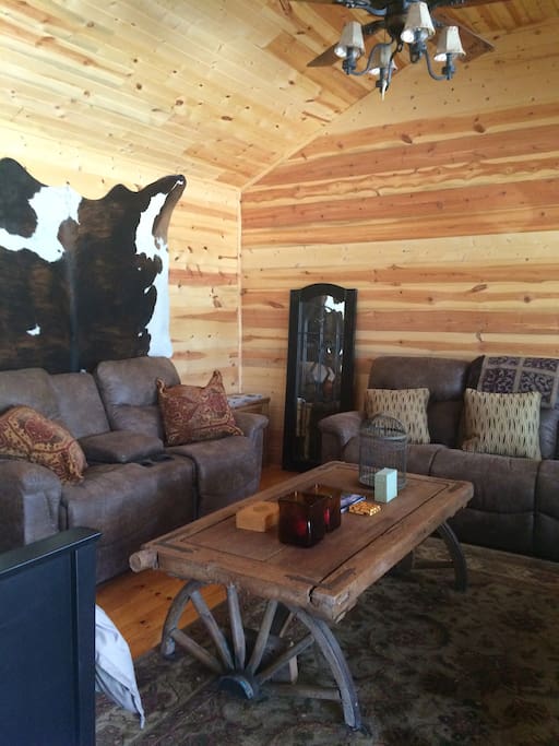 2 sofas with recliners at each end!