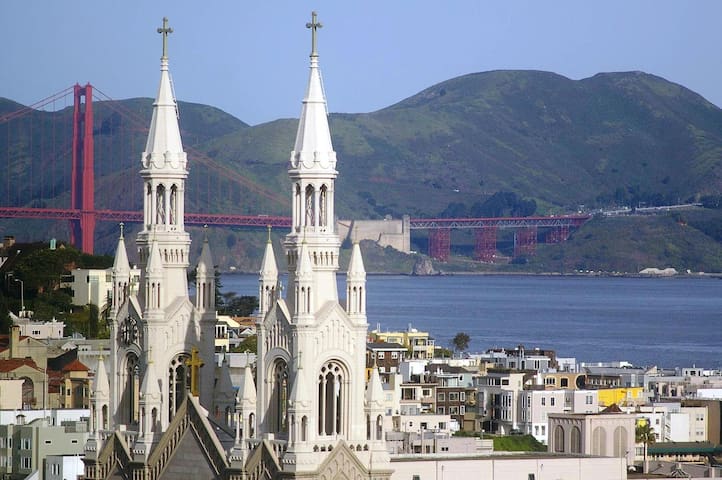 Spectacular Telegr. Hill Townhouse