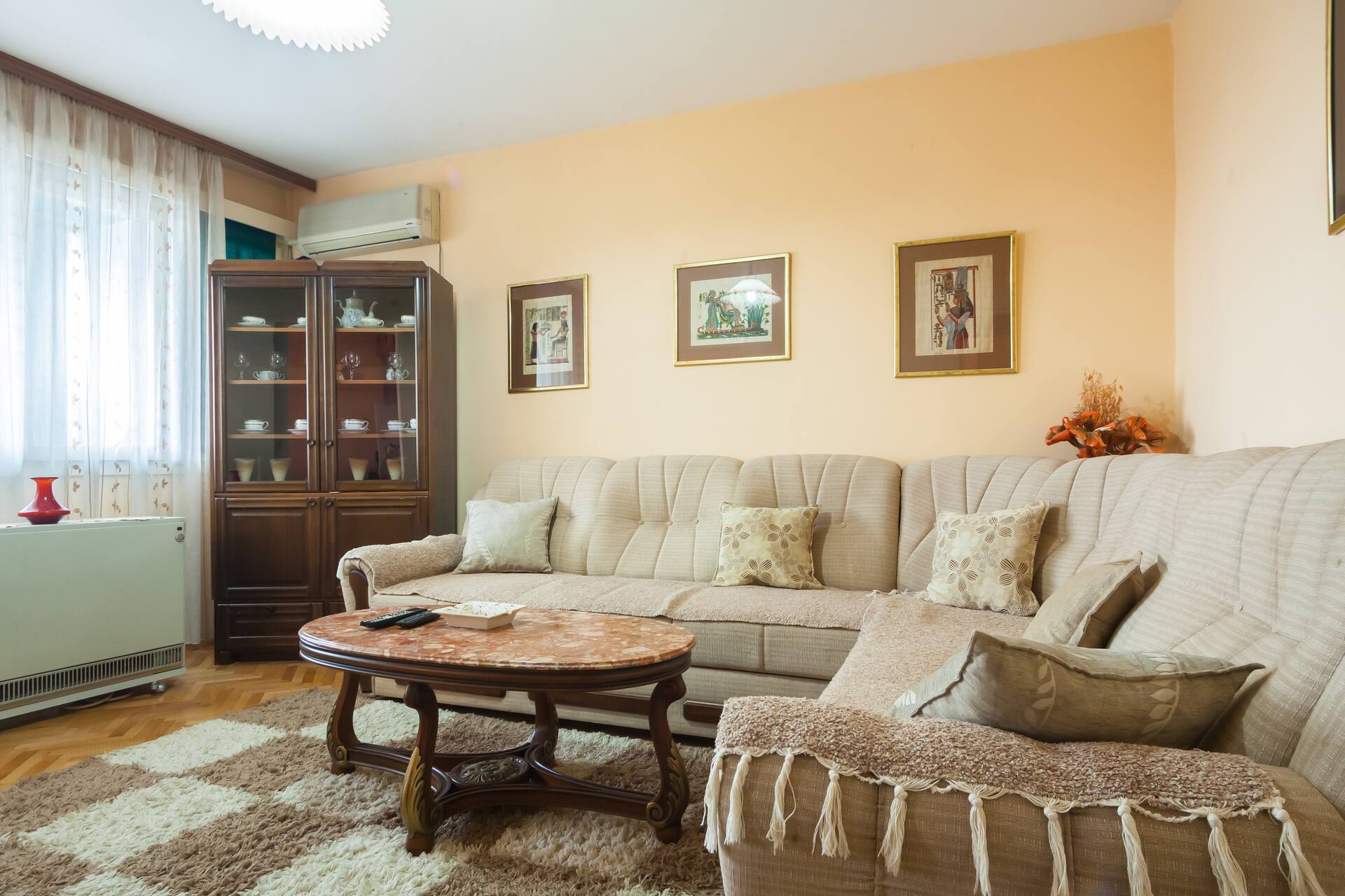 Cute and cozy 1BR, great location!