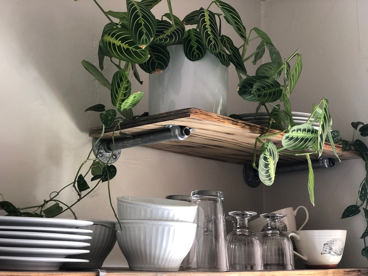 Top performing Airbnb: Ocean Beach Cottages 3 Sunset Cottage in Ocean Beach