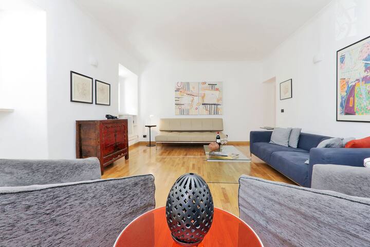 Via della Mercede – Spanish Steps gallery image 2