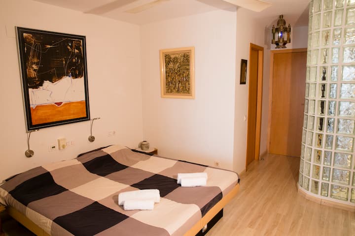 Excellentes Vues Sur Front De Mer Avec Piscine - Sitges