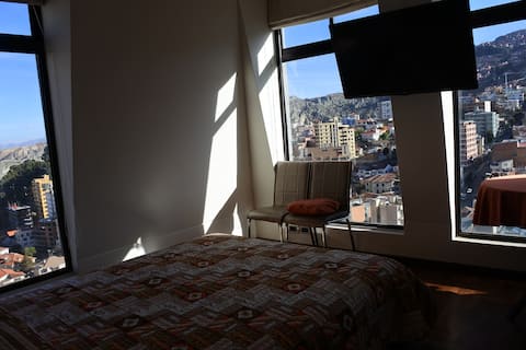 Cómoda habitación en Penthouse centro de Sopocachi