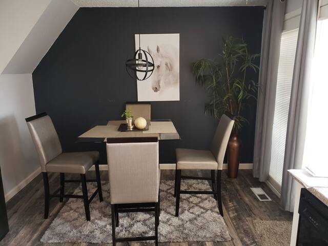 ***Modern Cozy Unique townhouse***