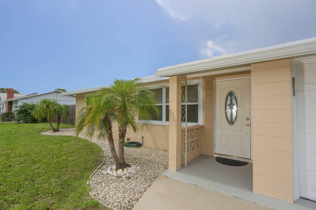 Palm Cottage