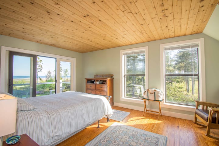 Dormitorio principal del piso de arriba