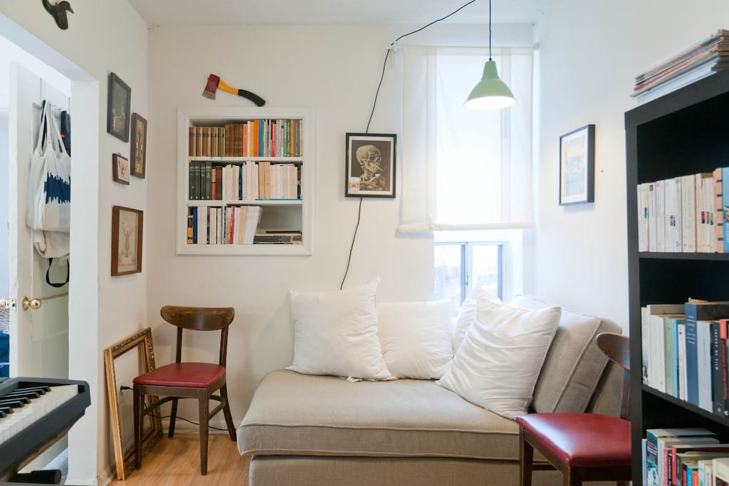 Livingroom / den