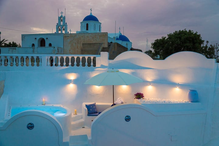 C-cave House Close To Fira - Santorini