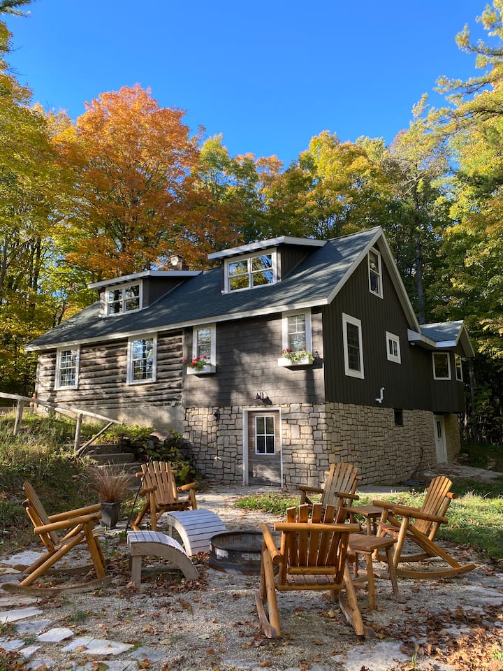 Cozy Log Cabin on 4 Acres Cabins for Rent in Egg Harbor, Wisconsin
