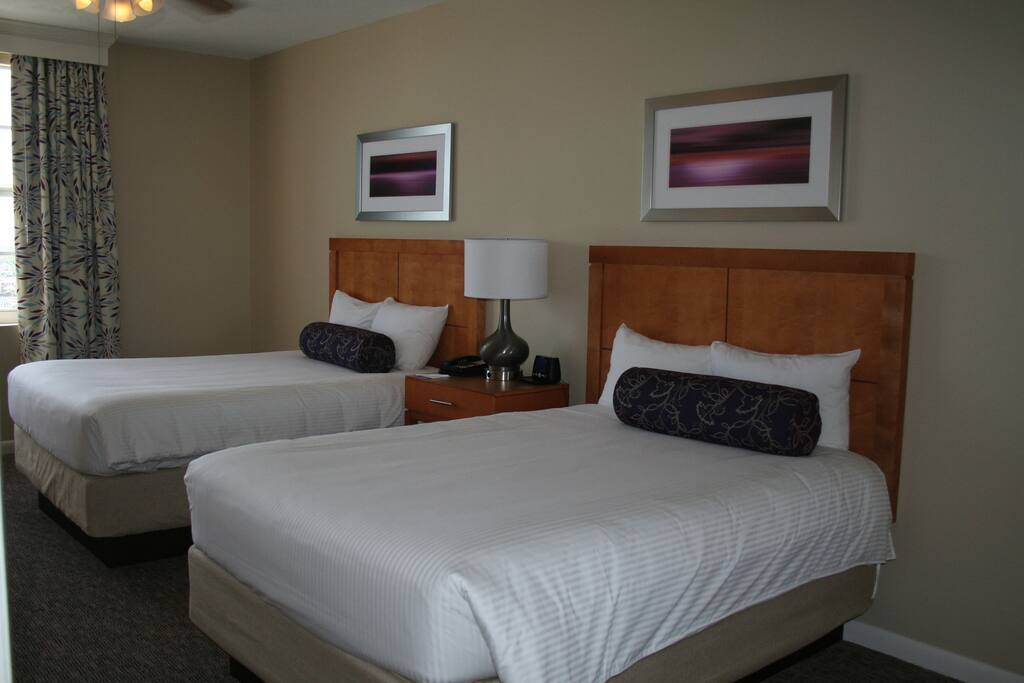 2nd bedroom 2 double beds