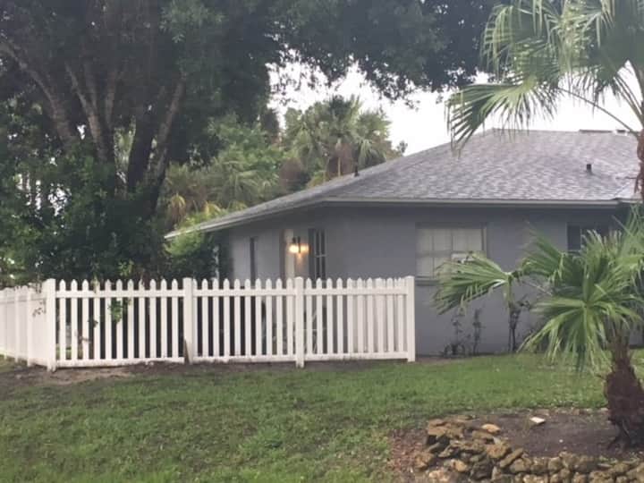 Naples Vacation Rentals Apartment and Cottage Rentals Airbnb