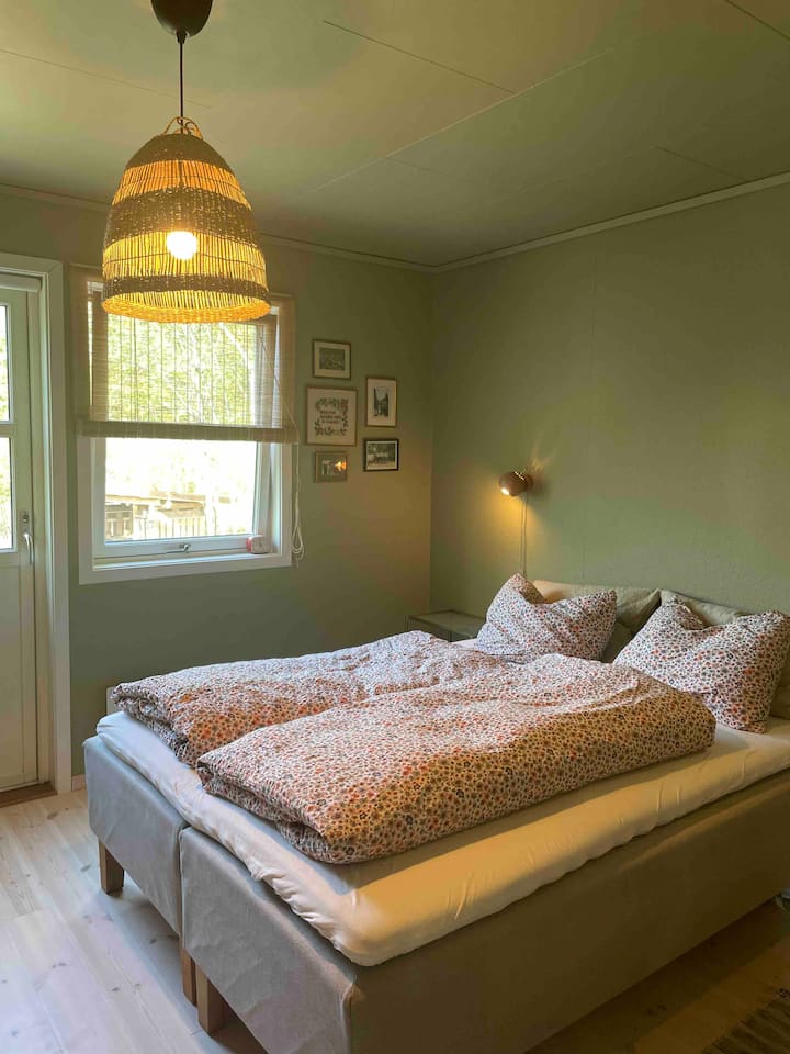 ห้องนอนใหญ่ขนาด 150x200 ซม. 