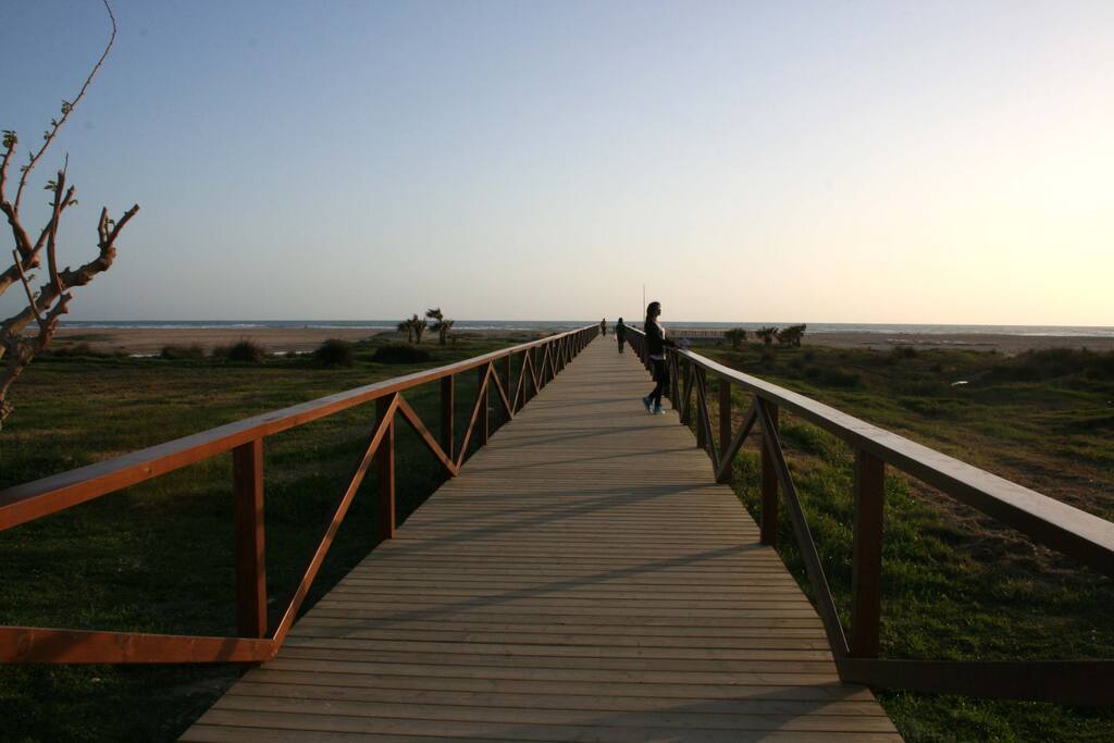 Walk to the beach, 5min from the flat