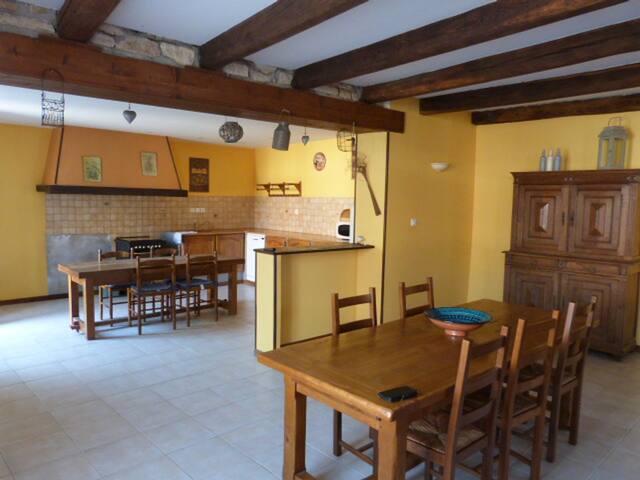 Maison de campagne: pour les amis ou la famille