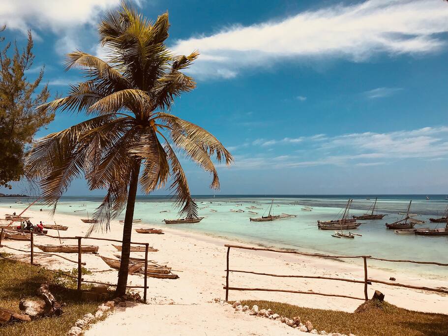 Entrance to the beach