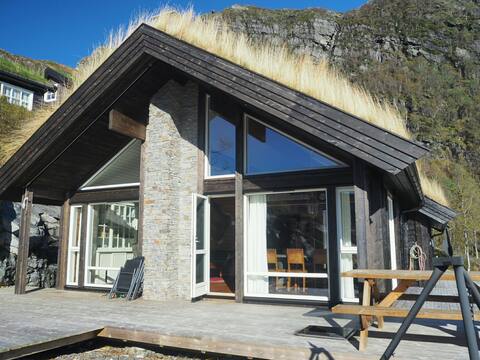 Eikedalen cottage near Norheimsund/Hardanger fjord