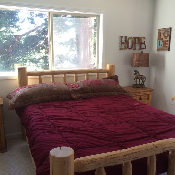 Otra foto del dormitorio #3 habitación tamaño queen. 