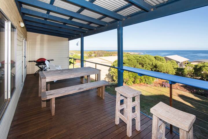 Whale House | Gracetown – Breathtaking Ocean Views