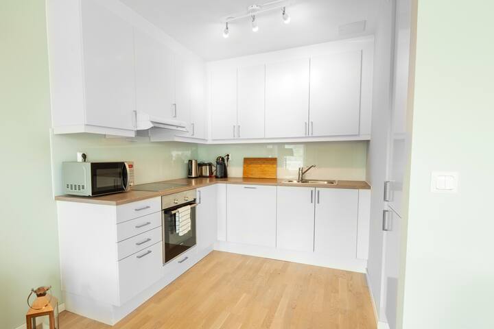 Waterfront 2 gallery image 2