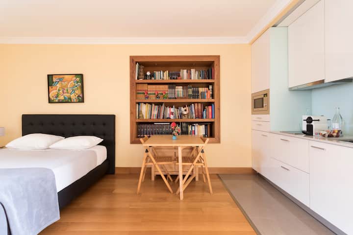 Apart. O Cantinho 2 Pax