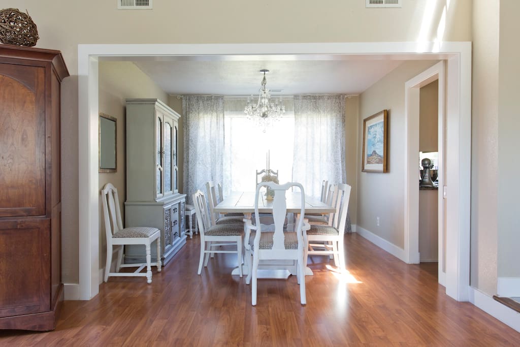 Dining Room seats up to 10