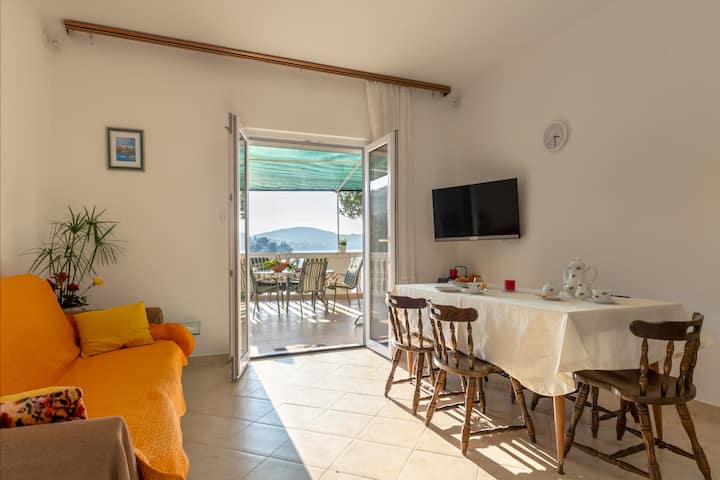 غرفة المعيشة