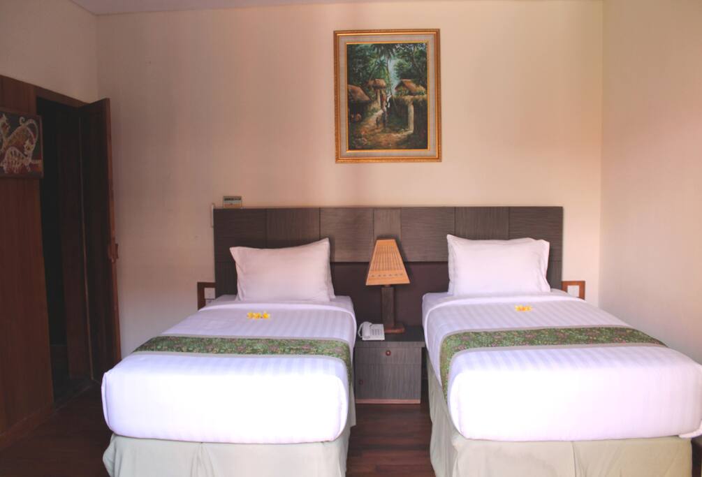 View 2 singles bed (twin bed)