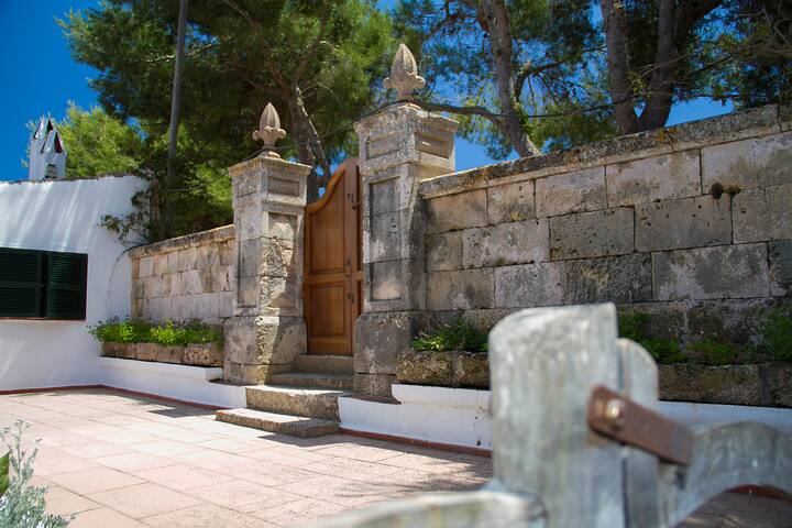 Torre-Villa Ciutadella piscina privada gallery image 3