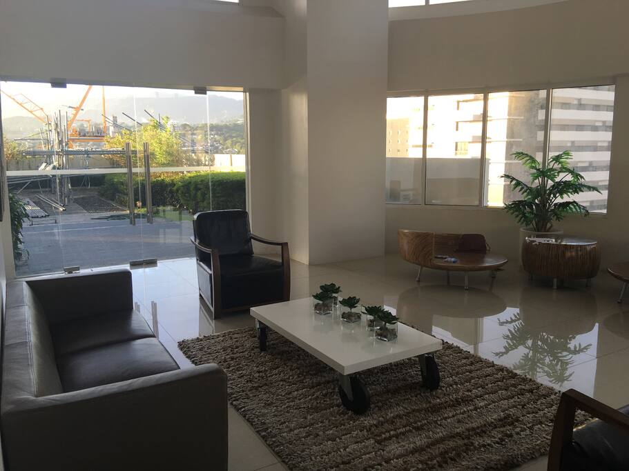 The visitors lounge . WiFi free .