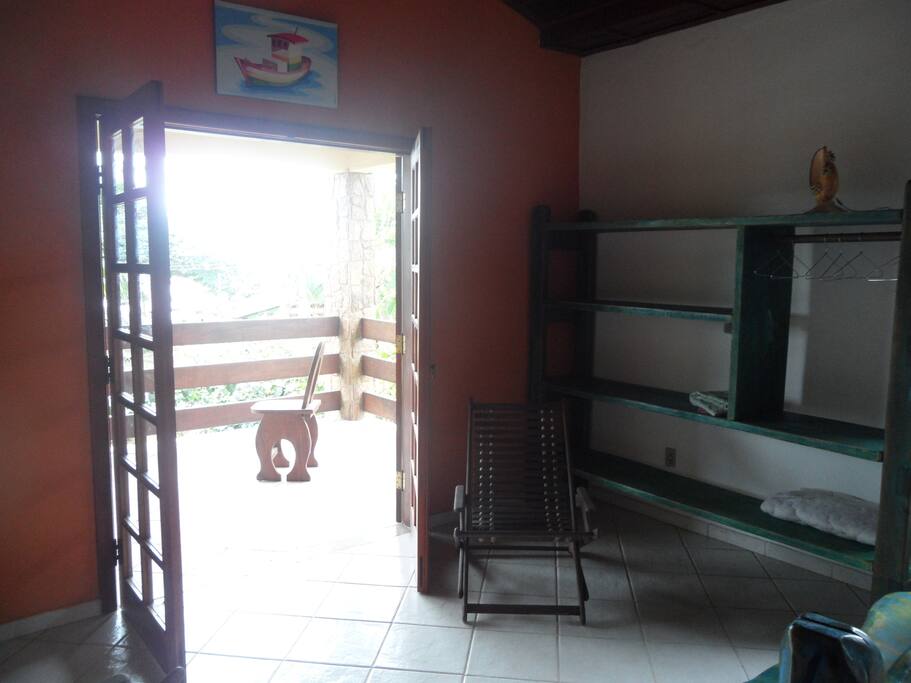 quarto com ar condicionado