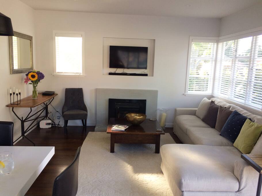 Lounge/Living Area