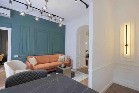 Stylish and next to Opera, UNBEATABLE location