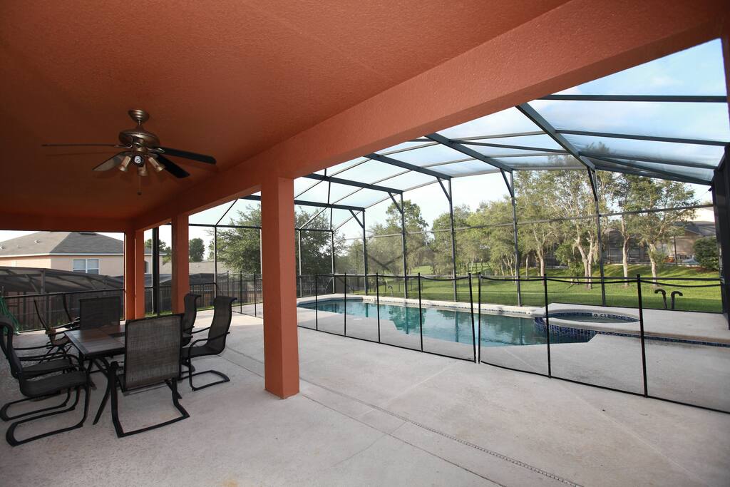 Pool right side view
