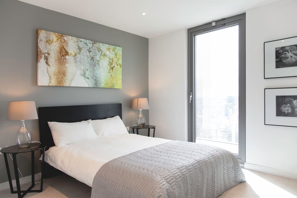 Second bedroom with double bed