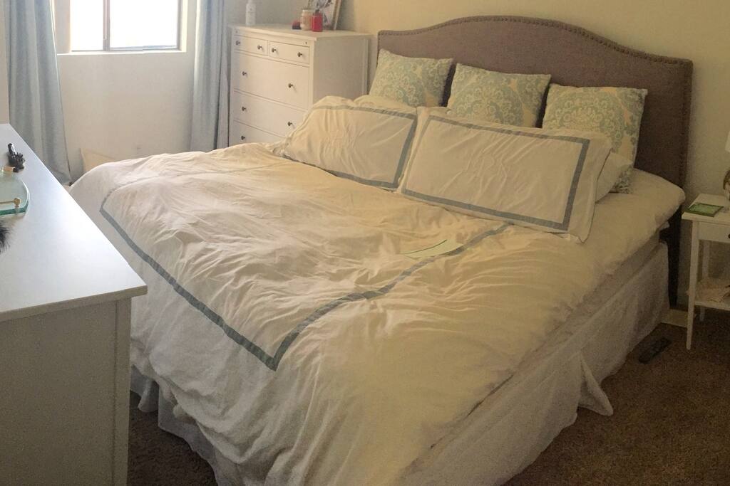 Spacious master bedroom, featuring King size mattress with direct access to Master Bathroom.