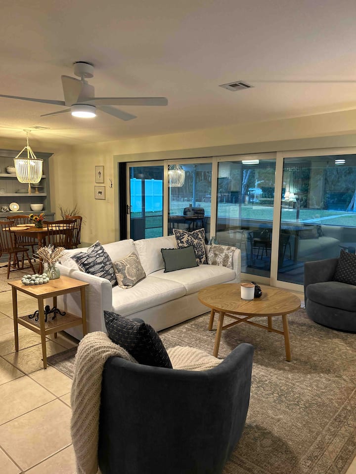 River’s Edge Retreat - Crystal River, FL
