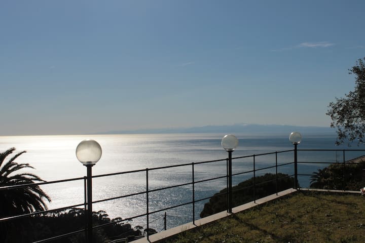 Villa Camilla: room and breakfast