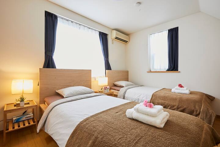 F1.4min Sta. Easy to Shinjuku – Deluxe guest room gallery image 3