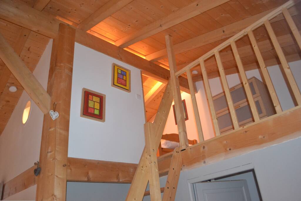 Mezzanine fermée avec 2 lits simples